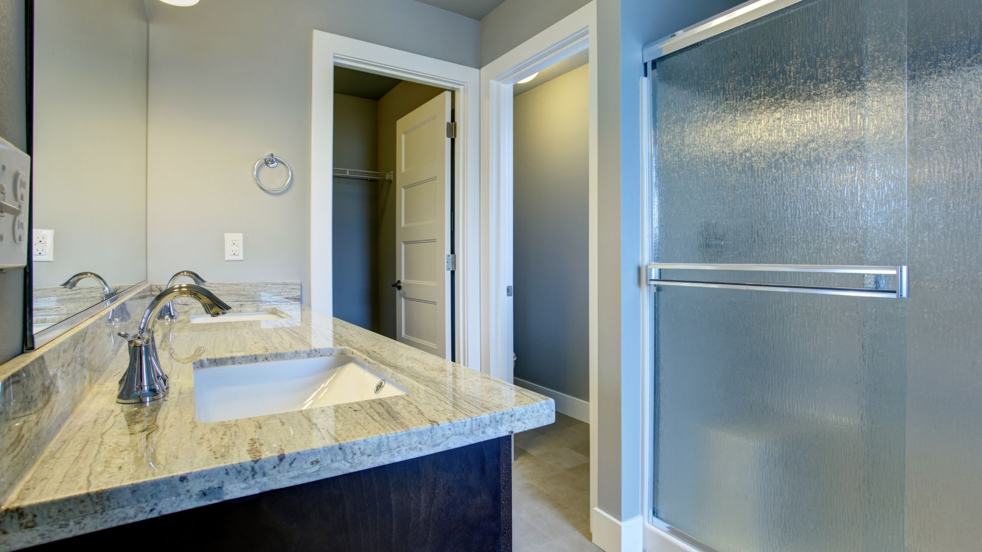 Modern bathroom